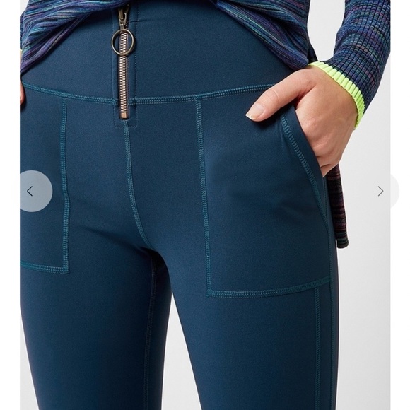 Sweaty Betty Farrah Legging in Beetle Blue, Size M - Picture 4 of 6